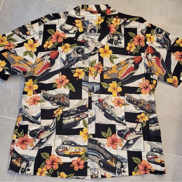 Kalaheo WWII Fighter Planes Floral Mens Hawaiian XL Hawaii Hula Girls Aloha - Picture 1 of 9